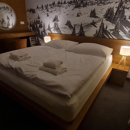 Snowland Apartmany Valča Εξωτερικό φωτογραφία