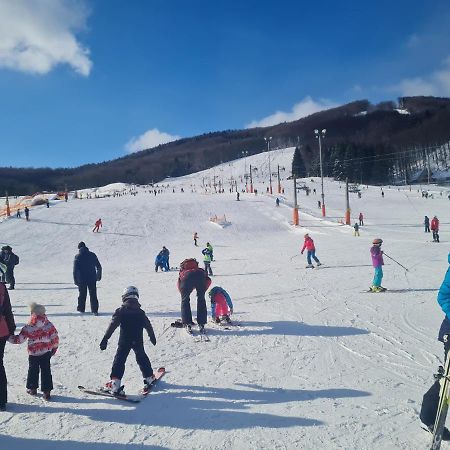 Snowland Apartmany Valča Εξωτερικό φωτογραφία