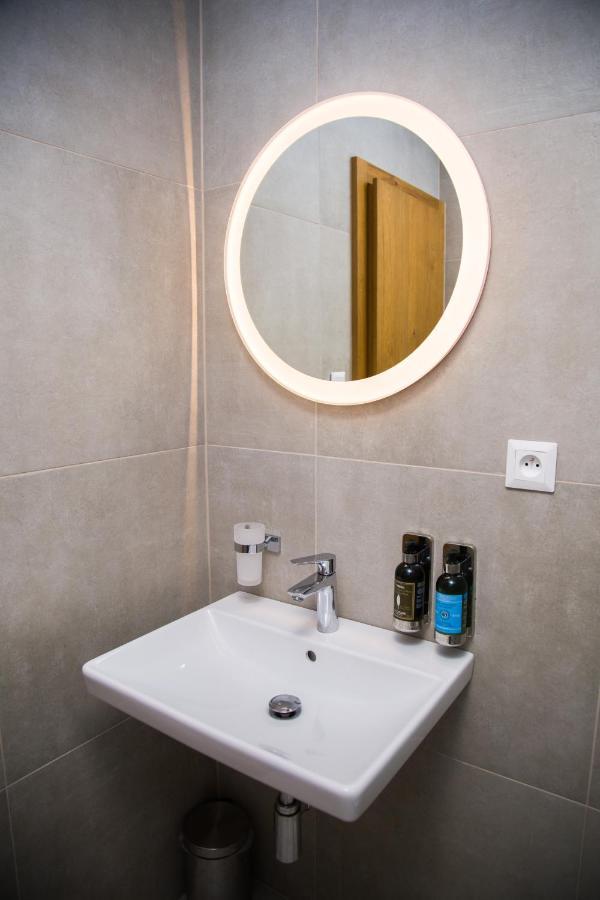 Snowland Apartmany Valča Εξωτερικό φωτογραφία