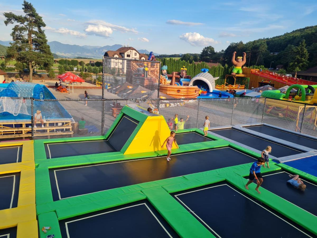 Snowland Apartmany Valča Εξωτερικό φωτογραφία