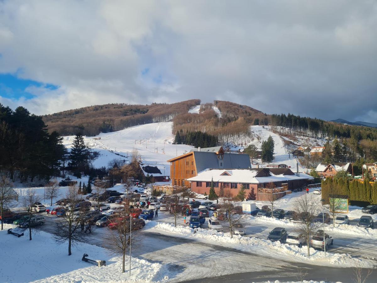 Snowland Apartmany Valča Εξωτερικό φωτογραφία