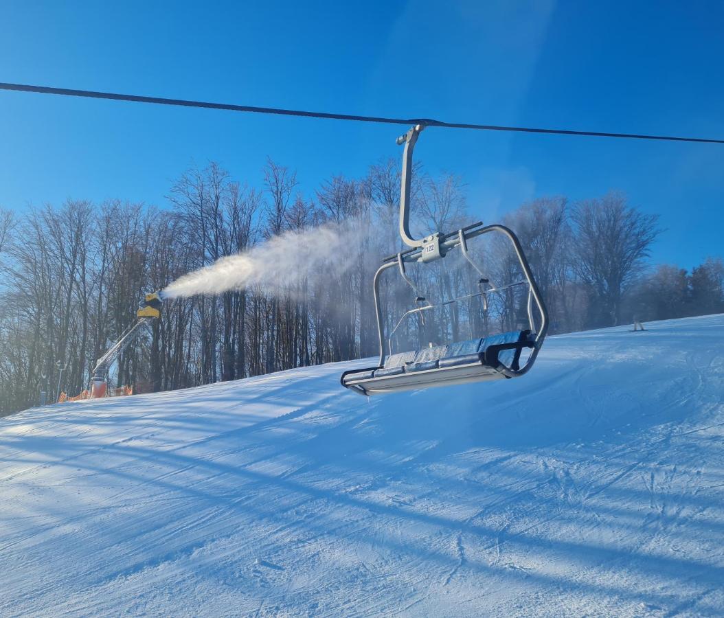 Snowland Apartmany Valča Εξωτερικό φωτογραφία