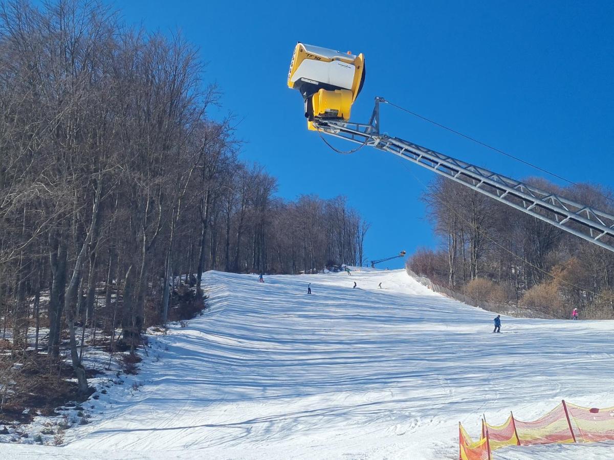 Snowland Apartmany Valča Εξωτερικό φωτογραφία