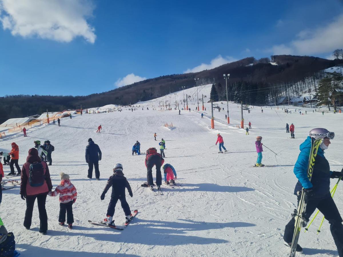 Snowland Apartmany Valča Εξωτερικό φωτογραφία